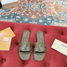 Louis Vuitton Slippers